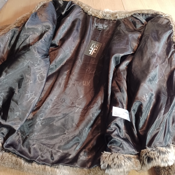 DONNA SALYERS FABULOUS FURS FAUX FUR COAT SIZE 3X NWT - Picture 5 of 15